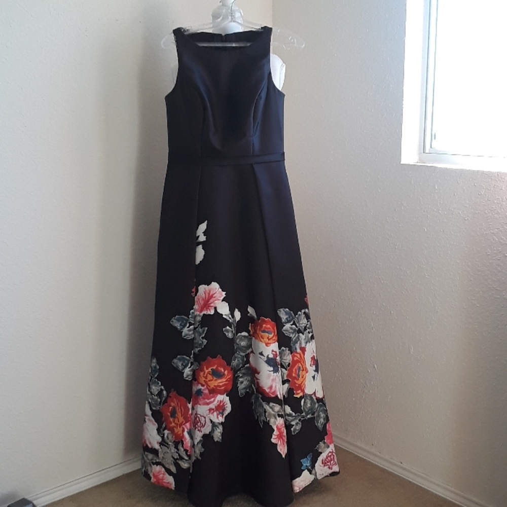 Dave & Johny Floral prom gown